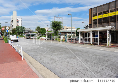 市顏站西出口的公車線路 134452750