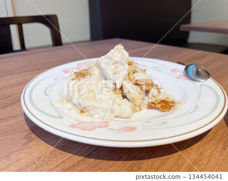 Banana and almond semifreddo Italian ice cream cake 134454041