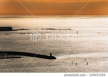 Sagami Bay sparkling in the winter sunlight - Evening view Sagami Bay sparkling in the winter sunlight - Evening view 134455164