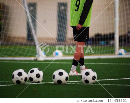 足球隊練習 足球隊練習 134455261