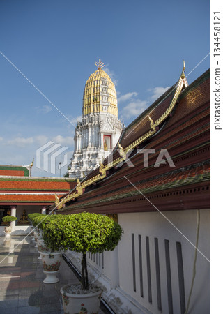 THAILAND PHITSANULOK WAT PHRA SI RATTANA MAHATHAT 134458121