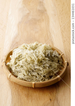 Tororo kelp 134461031