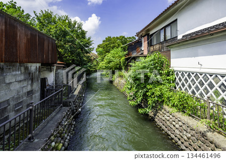 福岡縣浮羽市南新川沿岸的街道吉井築後 134461496