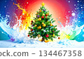 冬日雪景中，一棵閃閃發光的聖誕樹映襯著迷人的景色。 134467358