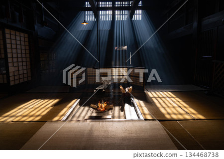 [Light beam material] A winter feature: The light beams of Okutani at Wakihonjin in Tsumago-juku [Nagano Prefecture] 134468738