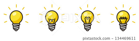 閃亮的燈泡圖示集。燈泡設計象徵著發現和創意。 134469611