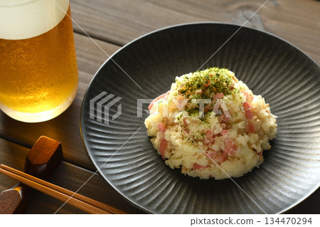 醃漬薑馬鈴薯沙拉 134470294