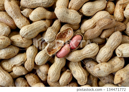 Lots of shelled peanuts Lots of shelled peanuts 134471772