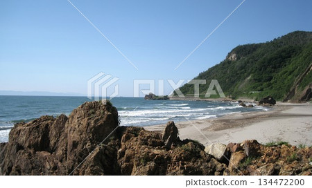 湛藍的天空和美麗的海岸風光 湛藍的天空和美麗的海岸風光 134472200