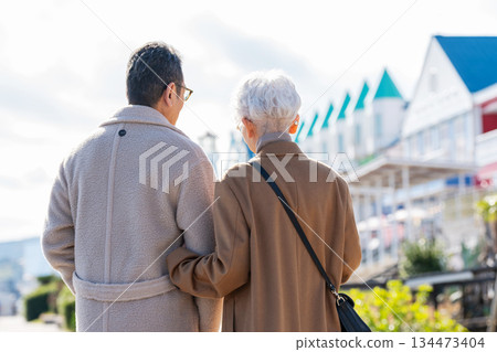 Senior couple traveling. Photo courtesy of Ito Marine Town Roadside Station. 134473404