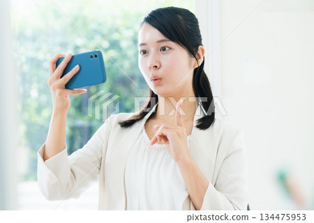 觀看smaho的女商人 134475953