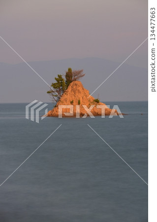 Island Island 134477663