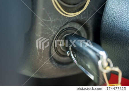 key, keys, vehicle 134477825