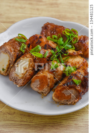 胡蘿蔔和炸豆腐裹肉 胡蘿蔔和炸豆腐裹肉 134481125
