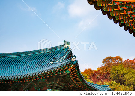 Autumn scenery at the Korean palace Autumn scenery at the Korean palace 134481940