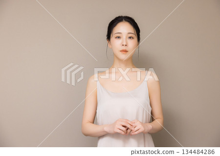 Beauty image of young women Beauty image of young women 134484286