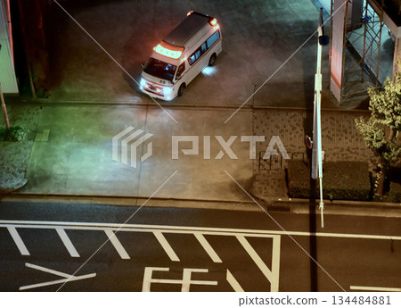 Ambulances dispatched at night 134484881