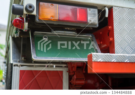綠色卡車牌照 134484888