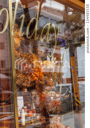 Scenery of Bukchon Hanok Village with many steep slopes 134485538