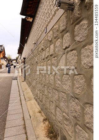 北村韓屋村的景色，有許多陡峭的山坡 134485559