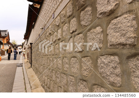 北村韓屋村的景色，有許多陡峭的山坡 134485560