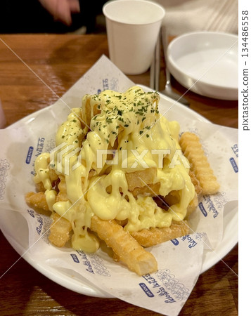 Crispy, golden French fries with a perfect balance of crunch and softness. Lightly salted and ideal as a snack or side dish, they pair well with ketchup, mayo, or your favorite dipping sauce. Crispy, golden French fries with a perfect balance of crunch and softness. Lightly salted and ideal as a snack or side dish, they pair well with ketchup, mayo, or your favorite dipping sauce. 134486558