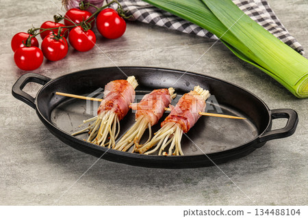 Grilled enoki mushroom with bacon Grilled enoki mushroom with bacon 134488104