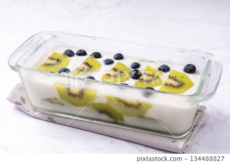 Kiwi and Blueberry Milk Agar Kiwi and Blueberry Milk Agar 134488827