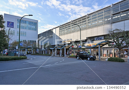 Railway: Tobu Railway Isesaki Line, Kitakoshigaya Station, East Exit, Osawa, Koshigaya City 134490352