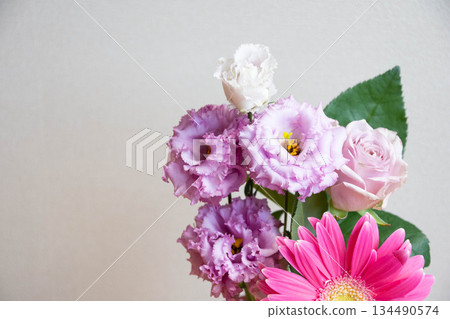Purple and pink bouquet 134490574