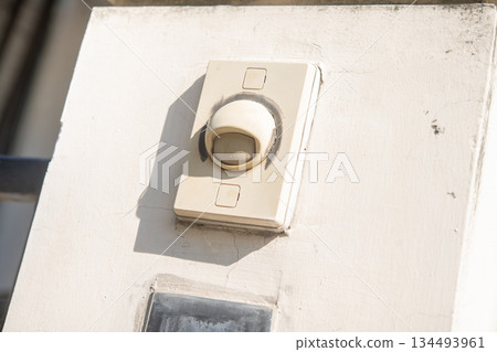 Installing a Doorbell Switch on a Pole Installing a Doorbell Switch on a Pole 134493961