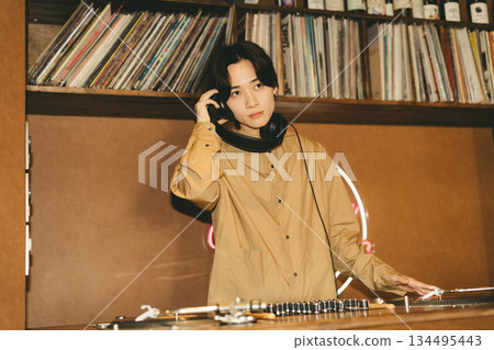 young male DJ 134495443