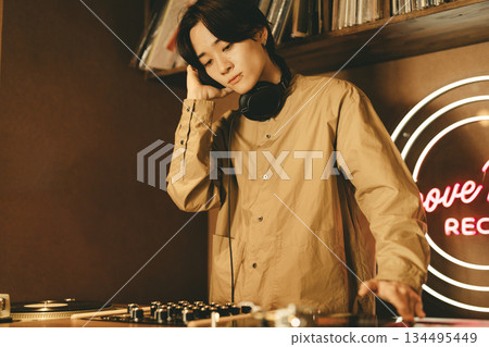 young male DJ 134495449