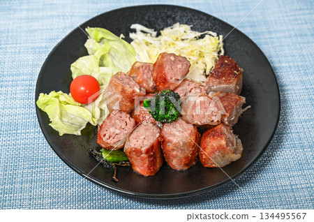 Rice paper sausage 134495567