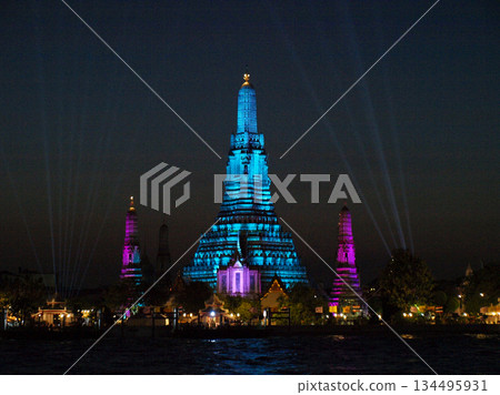 Wat Arun, illuminated in fantastic blue and purple Wat Arun, illuminated in fantastic blue and purple 134495931