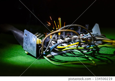 Sparking in the electrical terminal block. Sparking in the electrical terminal block. 134500219