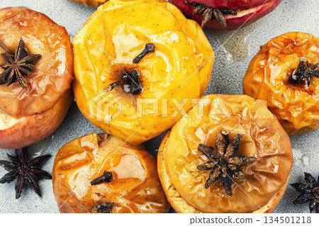 Oven Baked Apples with Cloves and Star Anise 134501218