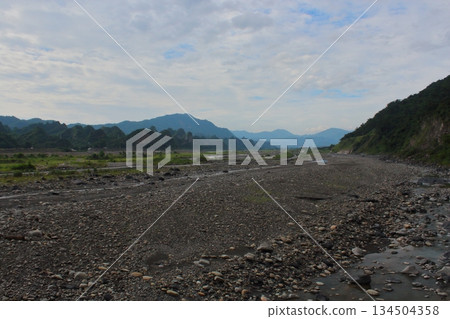 山 山 134504358