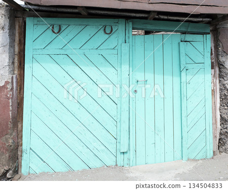 old wood warehouse door, hangar old wood warehouse door, hangar 134504833