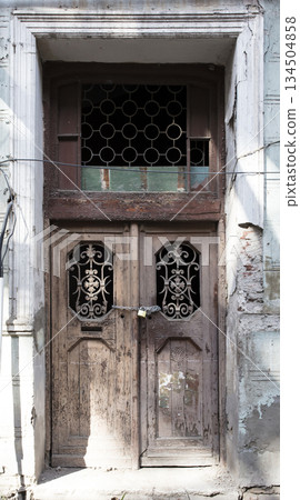 medieval door, old door medieval door, old door 134504858