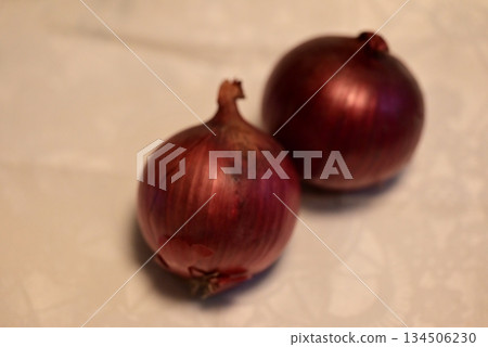 Beautiful purple onions Beautiful purple onions 134506230
