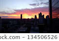 日出時的大城市 134506526