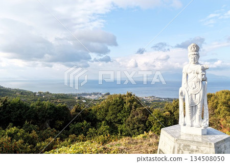 自戀之丘,觀音像祈求平安無事“留白” 自戀之丘,觀音像祈求平安無事“留白” 134508050