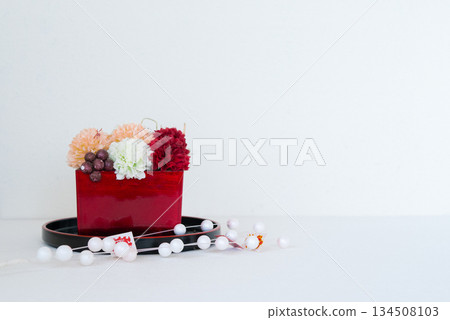 New Year's red box flower arrangement New Year's red box flower arrangement 134508103