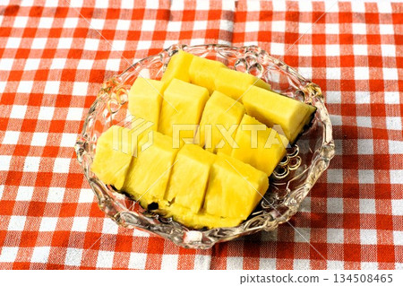 Pineapple platter Pineapple platter 134508465