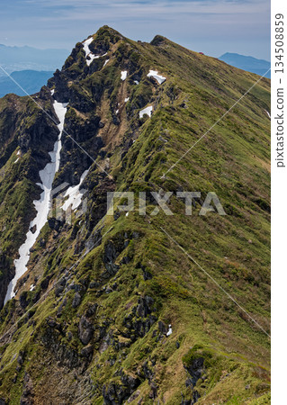 從Ichinokuradake看初夏的谷川岳 134508859