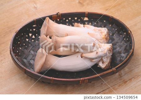 A large king oyster mushroom as an ingredient. It's huge. A large king oyster mushroom as an ingredient. It's huge. 134509654