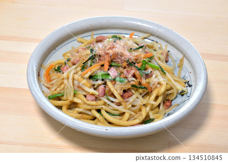 起源於北九州小倉的燒烏龍麵 起源於北九州小倉的燒烏龍麵 134510845