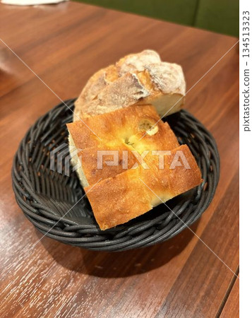 Delicious bread Delicious bread 134513323
