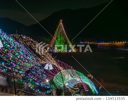 Romantic Christmas illuminations 134513535